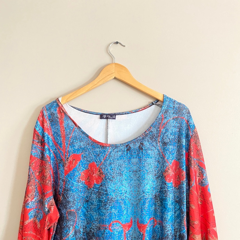 Casual colorful top for women